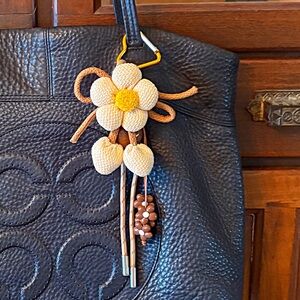 ♥️💖 NWOT 4 Piece Bag Charm Floral
Hearts Cream Brown Yellow Silver